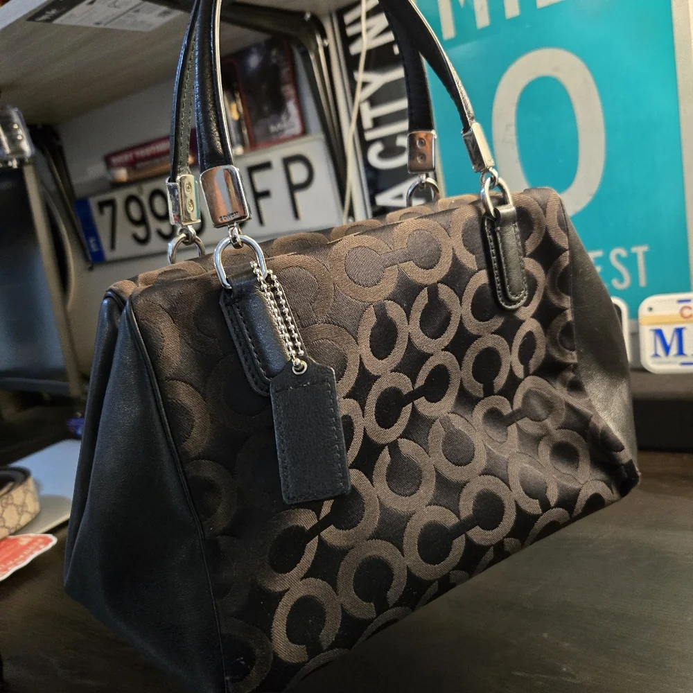 Coach Madison Op Art Sateen Mini Satchel - Picture 3 of 15